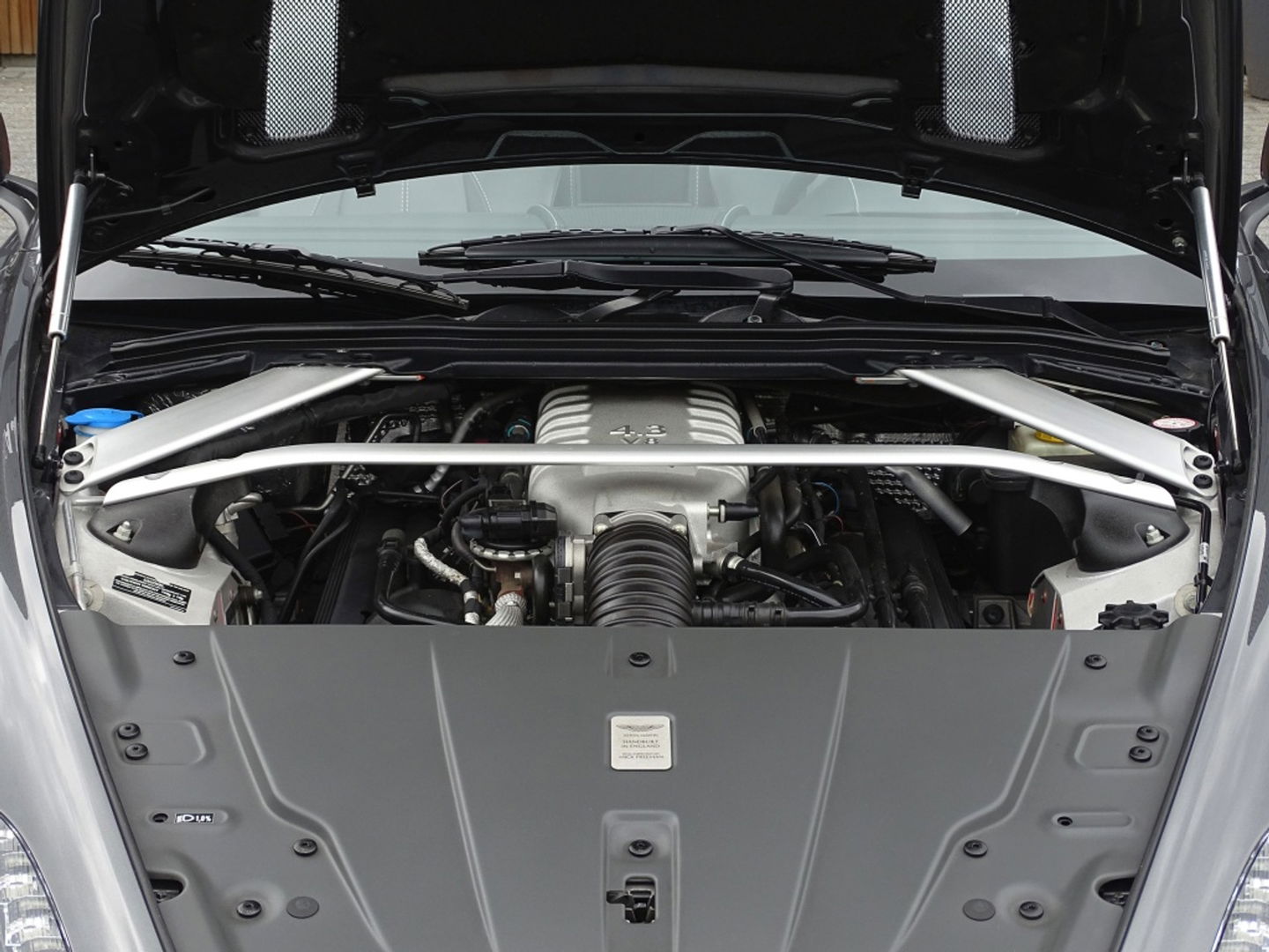 Aston Martin V8 Vantage Roadster 4.3 V8 385PK Sportshift / unieke concours staat / LED