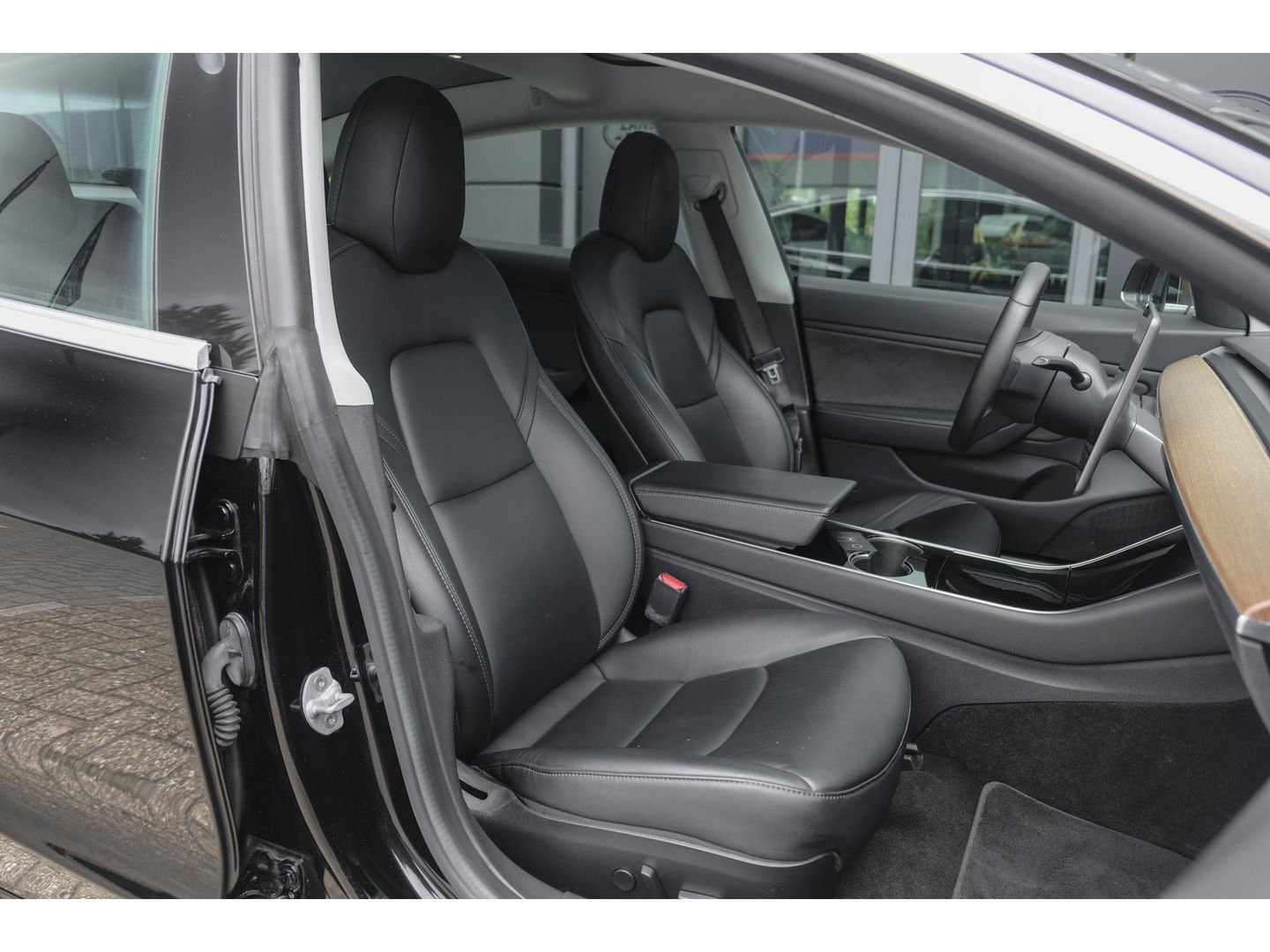 Tesla Model 3 Long Range 350pk AWD 75 kWh Panoramadak NLauto Leder Autopilot