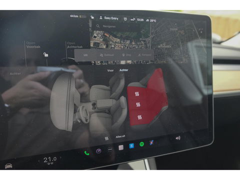 Tesla Model 3 Long Range 350pk AWD 75 kWh Panoramadak NLauto Leder Autopilot