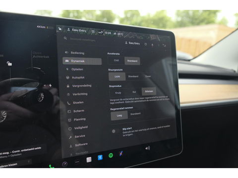 Tesla Model 3 Long Range 350pk AWD 75 kWh Panoramadak NLauto Leder Autopilot
