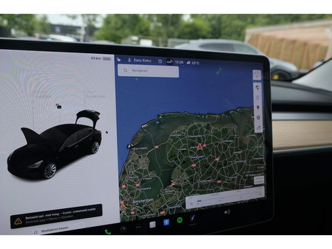 Tesla Model 3 Long Range 350pk AWD 75 kWh Panoramadak NLauto Leder Autopilot