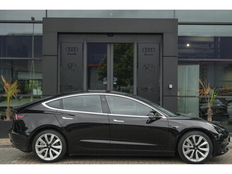 Tesla Model 3 Long Range 350pk AWD 75 kWh Panoramadak NLauto Leder Autopilot