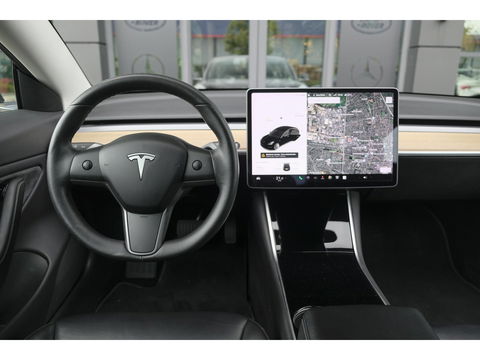 Tesla Model 3 Long Range 350pk AWD 75 kWh Panoramadak NLauto Leder Autopilot