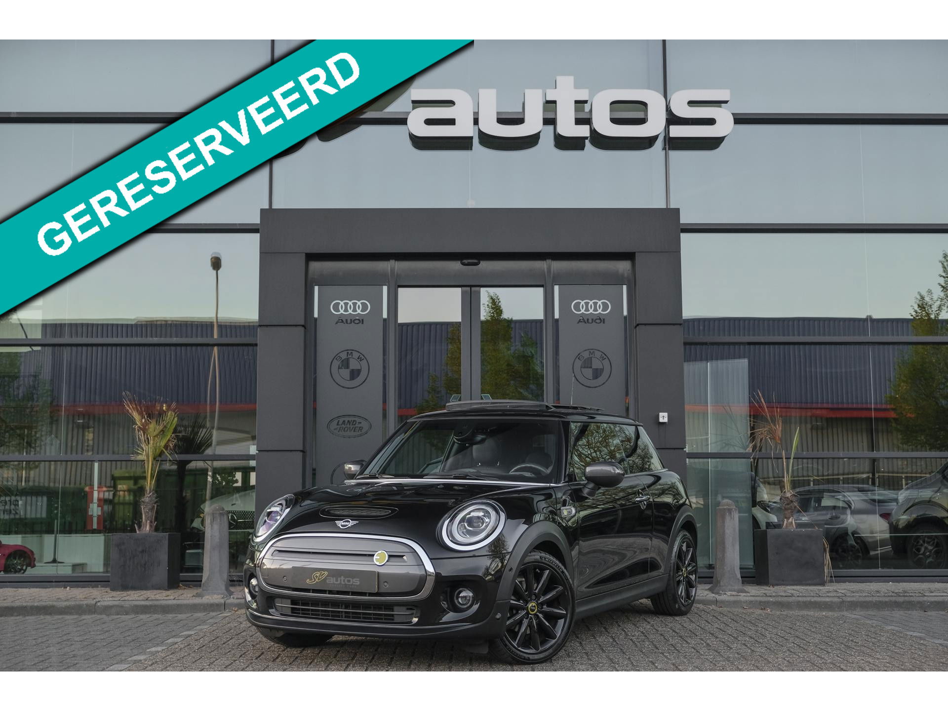 MINI Mini Electric Cooper SE 184pk 33 kWh Panoramadak Head-up *BTW* Leder Camera NLauto 17" LMV