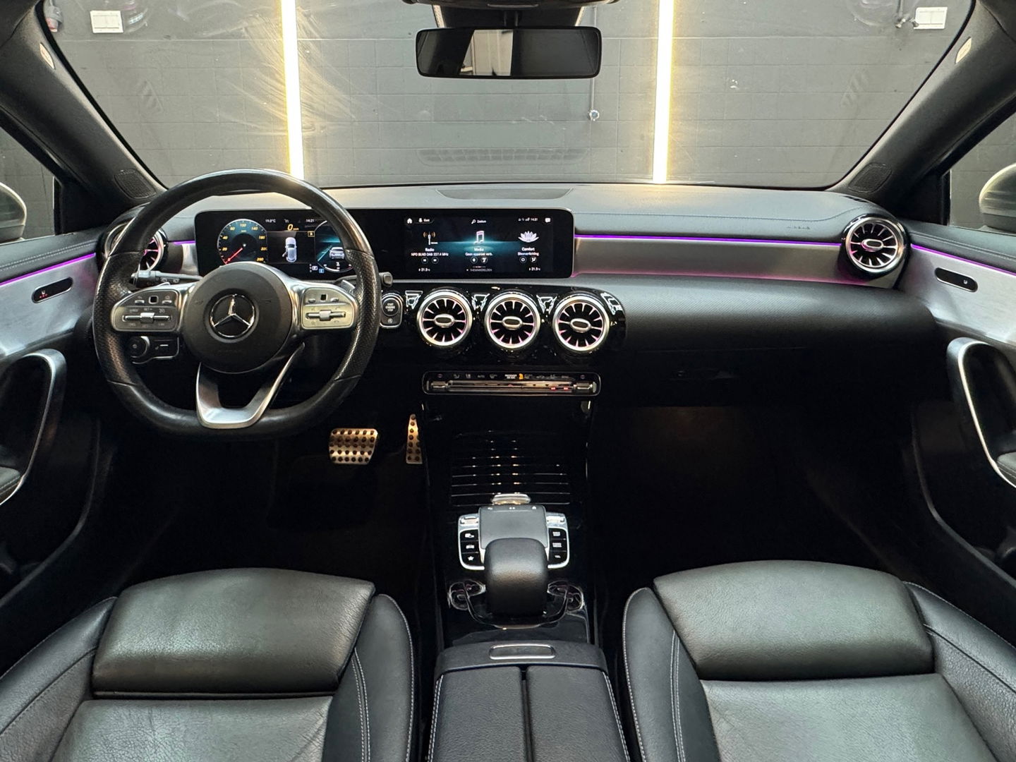 Mercedes-Benz A-Klasse 220 AMG Pano|Keyl|Sfeer|Magno|NL Auto