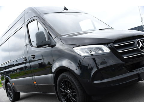 Mercedes-Benz Sprinter 319 V6 3.0 CDI L2H2 Black Edition 360 Camera, Cruise, 3500KG Trekhaak, Carplay, 10,5" Mbux, 190PK, Automaat, LED, Stoelverwarming, Uniek!