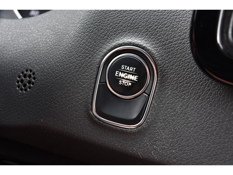 Mercedes-Benz Sprinter 319 V6 3.0 CDI L2H2 Black Edition 360 Camera, Cruise, 3500KG Trekhaak, Carplay, 10,5" Mbux, 190PK, Automaat, LED, Stoelverwarming, Uniek!
