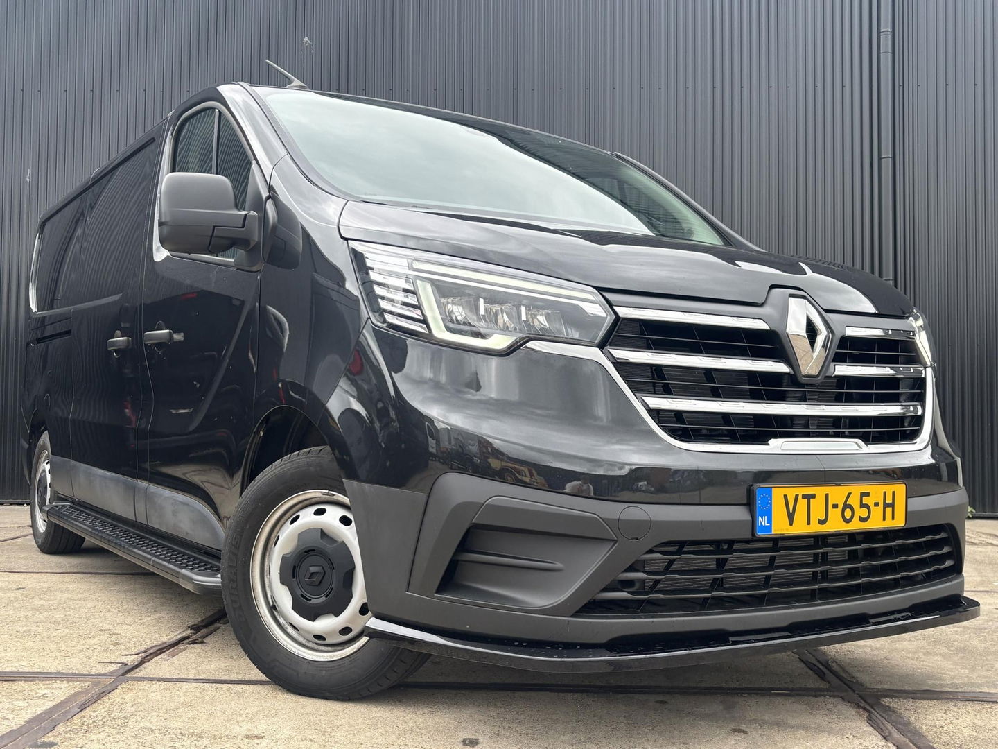 Renault Trafic 2.0 dCi L2H1 Comfort | LED | Apple Carplay | Cruise control | Airco | Parkeersensoren |