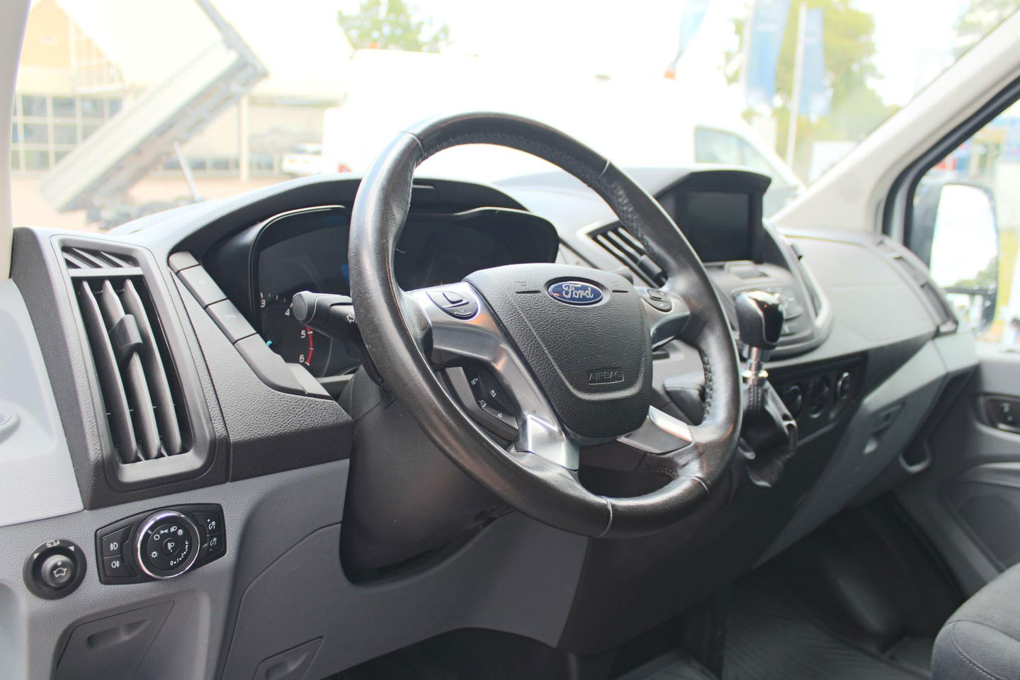 Ford Transit 350 2.0 TDCI L3H2 Trend