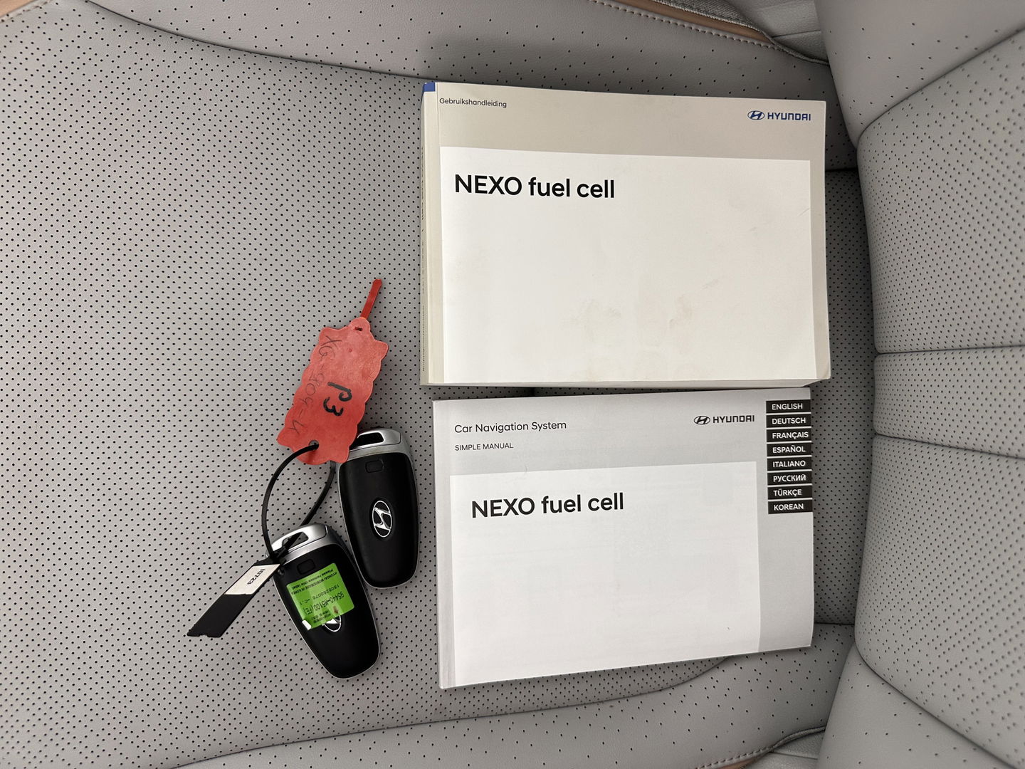 Hyundai NEXO FCEV Plus Pack [ HYDROGENIUM ] (INCL-BTW) (WATERSTOF) *PANO | NAPPA-FULL-LEATHER | NAVI-FULLMAP | ADAPT.CRUISE |  FULL-LED | KEYLESS | DAB |  KRELL-AUDIO | DIGI-WIDESCREEN-COCKPIT | SURROUND-VIEW | SHIFT-PADDLES | COMFORT.