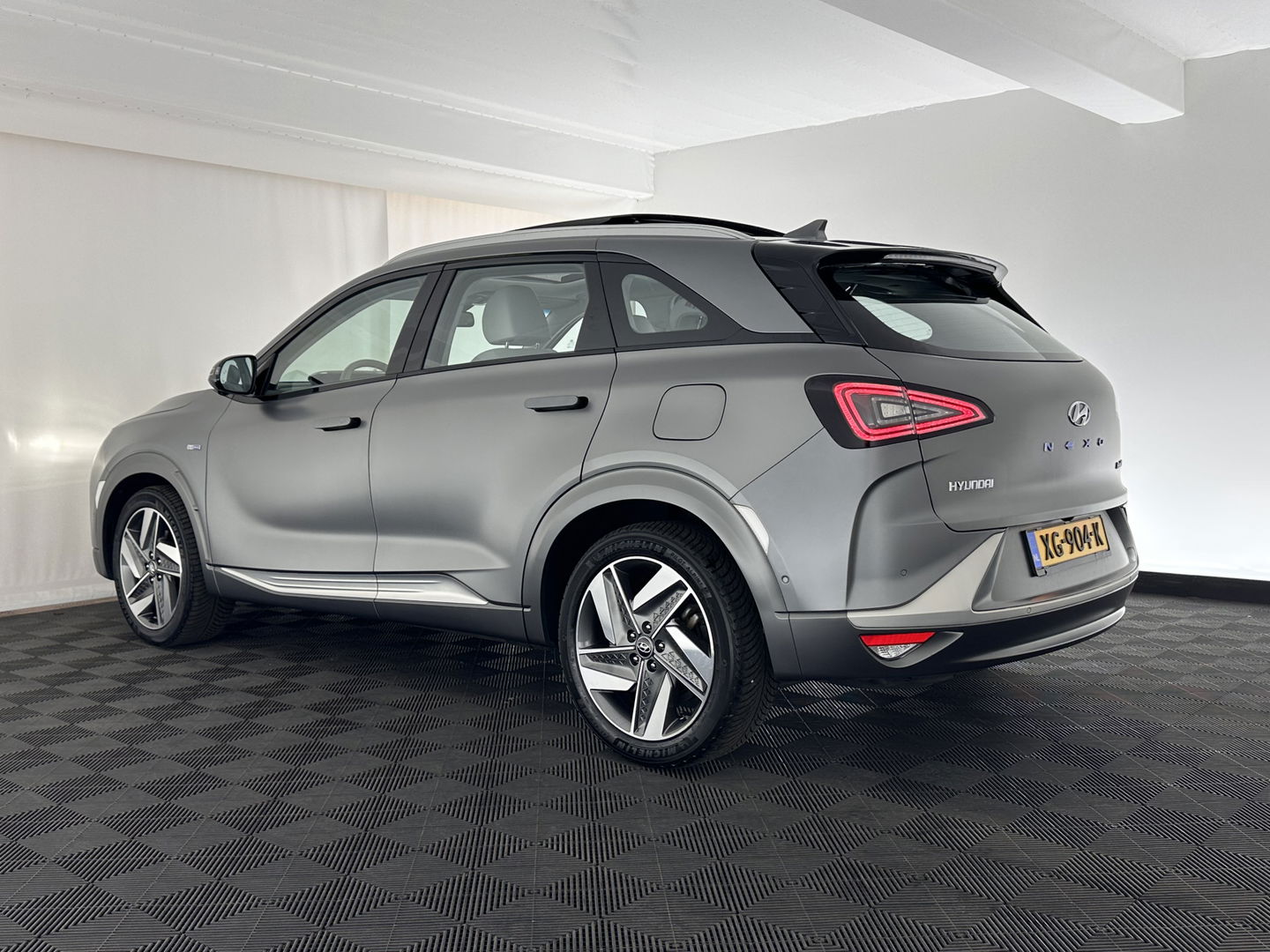 Hyundai NEXO FCEV Plus Pack [ HYDROGENIUM ] (INCL-BTW) (WATERSTOF) *PANO | NAPPA-FULL-LEATHER | NAVI-FULLMAP | ADAPT.CRUISE |  FULL-LED | KEYLESS | DAB |  KRELL-AUDIO | DIGI-WIDESCREEN-COCKPIT | SURROUND-VIEW | SHIFT-PADDLES | COMFORT.