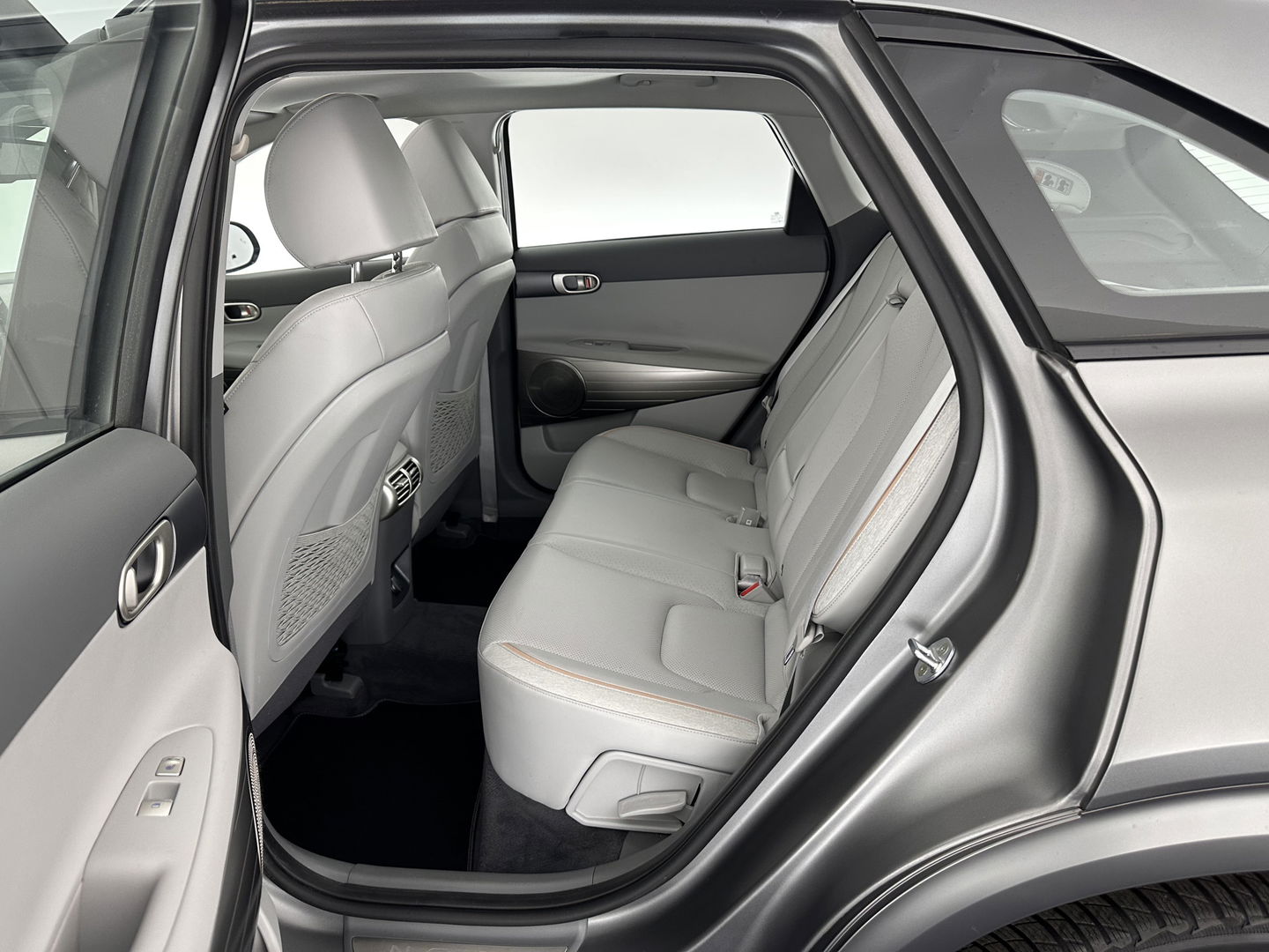 Hyundai NEXO FCEV Plus Pack [ HYDROGENIUM ] (INCL-BTW) (WATERSTOF) *PANO | NAPPA-FULL-LEATHER | NAVI-FULLMAP | ADAPT.CRUISE |  FULL-LED | KEYLESS | DAB |  KRELL-AUDIO | DIGI-WIDESCREEN-COCKPIT | SURROUND-VIEW | SHIFT-PADDLES | COMFORT.