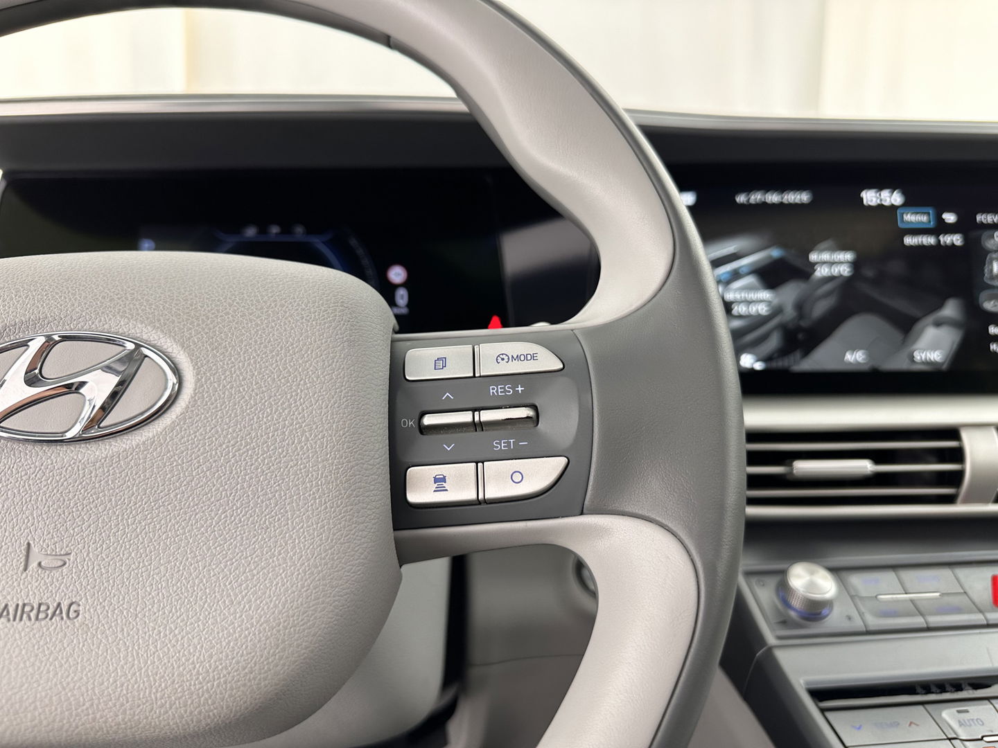 Hyundai NEXO FCEV Plus Pack [ HYDROGENIUM ] (INCL-BTW) (WATERSTOF) *PANO | NAPPA-FULL-LEATHER | NAVI-FULLMAP | ADAPT.CRUISE |  FULL-LED | KEYLESS | DAB |  KRELL-AUDIO | DIGI-WIDESCREEN-COCKPIT | SURROUND-VIEW | SHIFT-PADDLES | COMFORT.