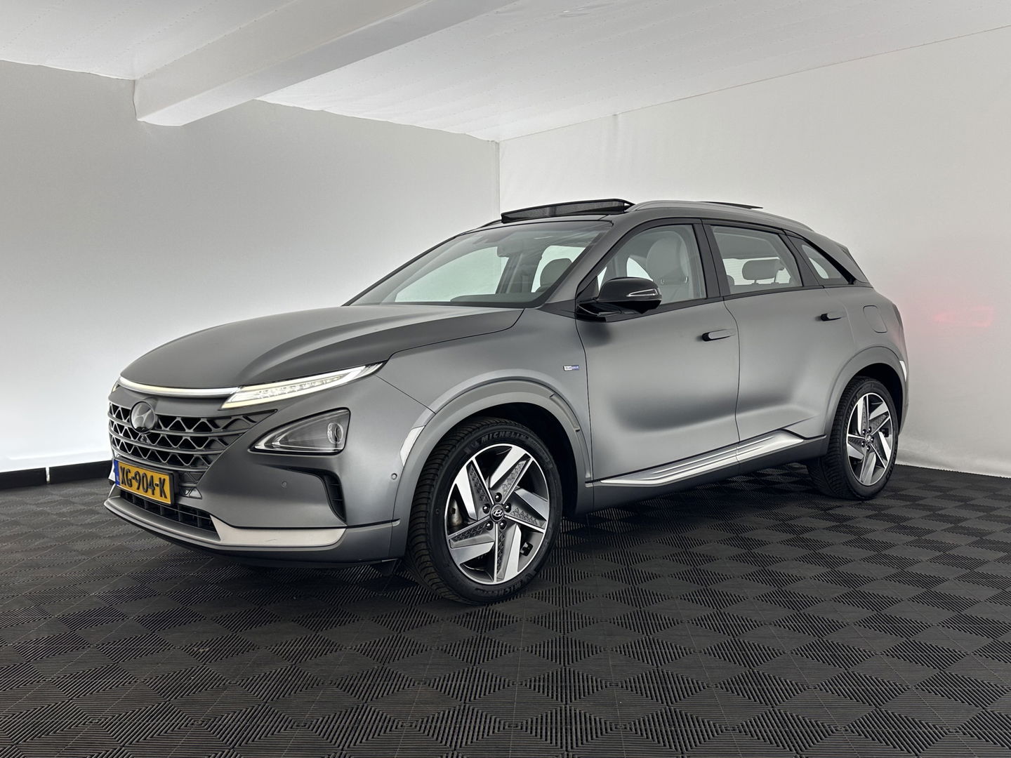 Hyundai NEXO FCEV Plus Pack [ HYDROGENIUM ] (INCL-BTW) (WATERSTOF) *PANO | NAPPA-FULL-LEATHER | NAVI-FULLMAP | ADAPT.CRUISE |  FULL-LED | KEYLESS | DAB |  KRELL-AUDIO | DIGI-WIDESCREEN-COCKPIT | SURROUND-VIEW | SHIFT-PADDLES | COMFORT.