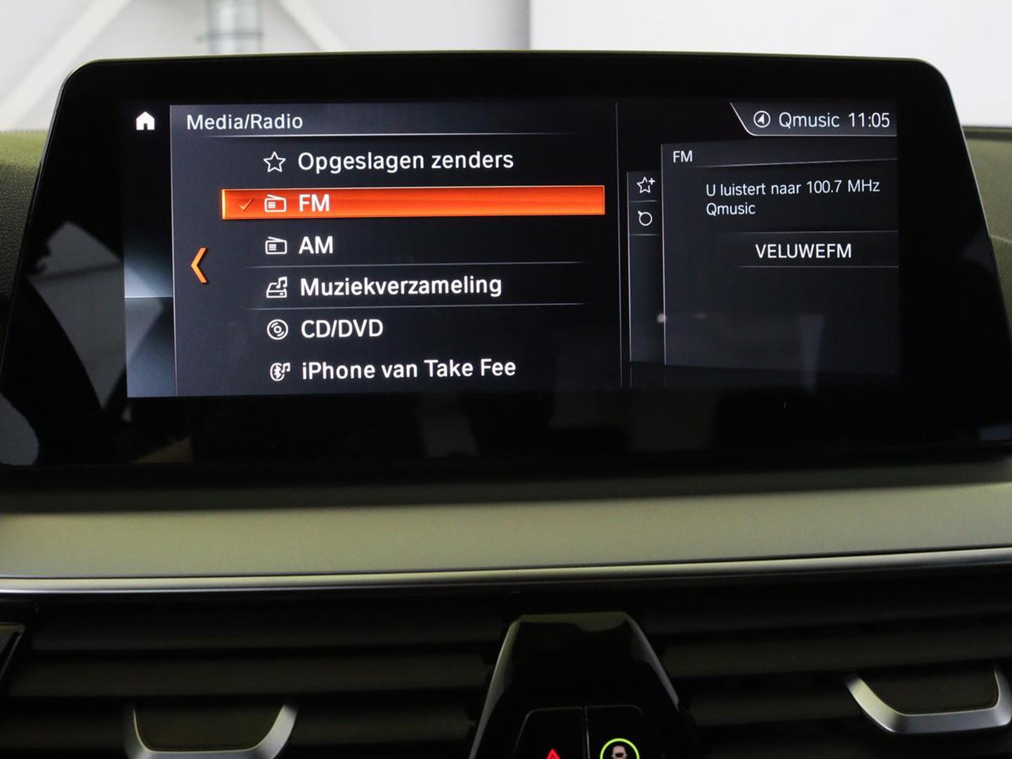 BMW 5 Serie 520i High Executive | M-Sport | Leder | Stoelverwarming | Trekhaak | 20'' | Adaptief LED | Comfortstoelen | Navigatie | Parkeerhulp | Memory