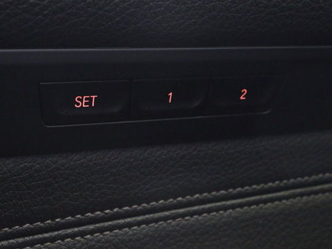 BMW 5 Serie 520i High Executive | M-Sport | Leder | Stoelverwarming | Trekhaak | 20'' | Adaptief LED | Comfortstoelen | Navigatie | Parkeerhulp | Memory