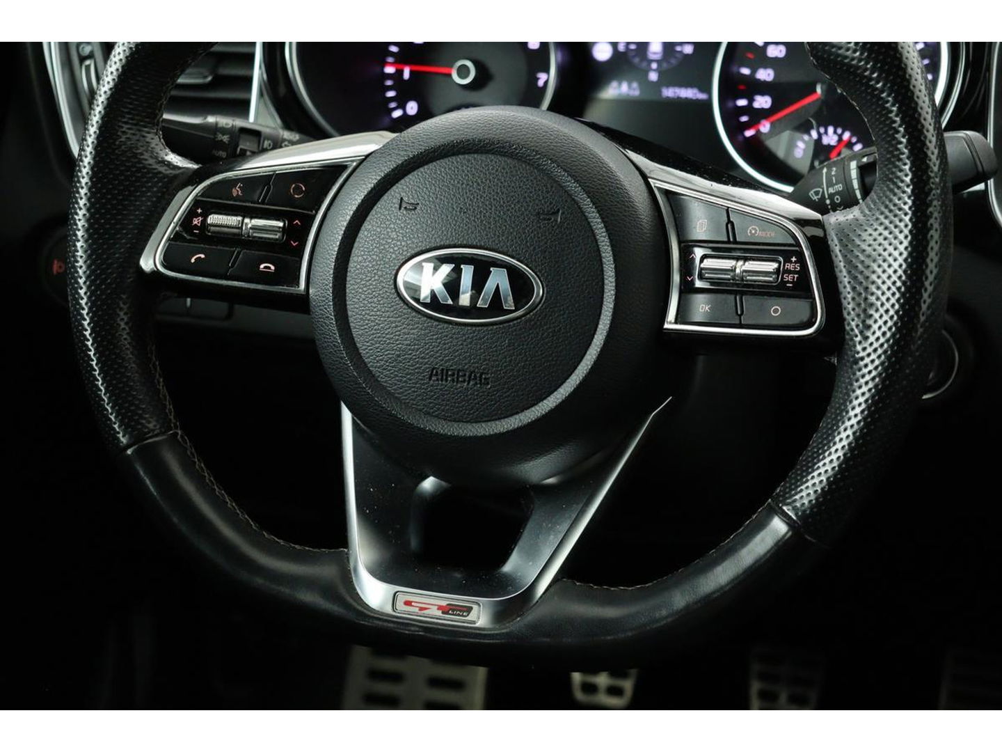 Kia Ceed 1.0 T-GDi GT-Line | Trekhaak | Stoel & stuurverwarming | Camera | Carplay | Park Assist | Navigatie | Keyless | Full LED