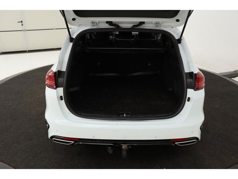 Kia Ceed 1.0 T-GDi GT-Line | Trekhaak | Stoel & stuurverwarming | Camera | Carplay | Park Assist | Navigatie | Keyless | Full LED