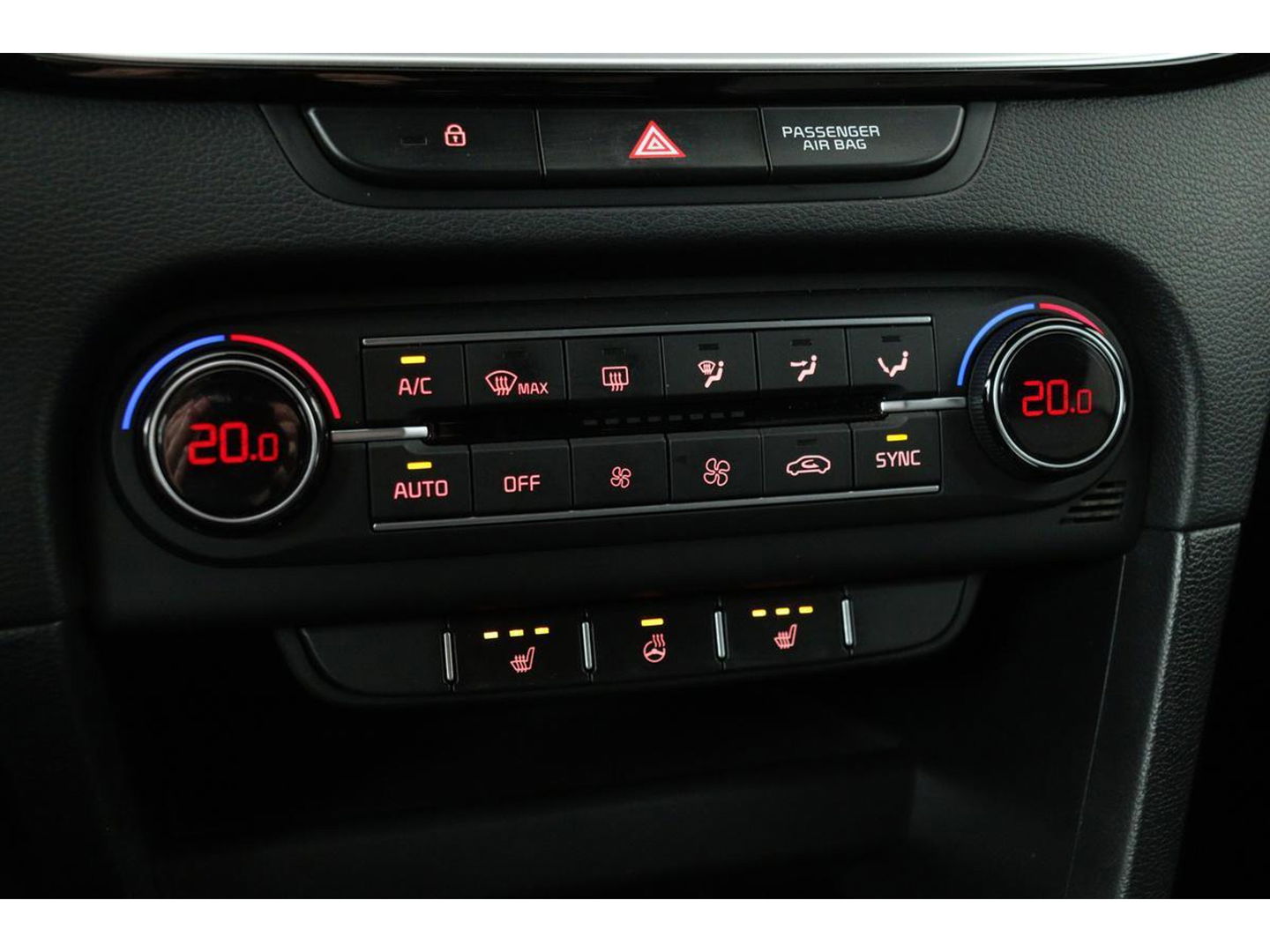 Kia Ceed 1.0 T-GDi GT-Line | Trekhaak | Stoel & stuurverwarming | Camera | Carplay | Park Assist | Navigatie | Keyless | Full LED