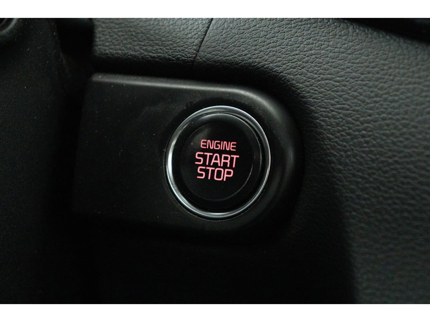 Kia Ceed 1.0 T-GDi GT-Line | Trekhaak | Stoel & stuurverwarming | Camera | Carplay | Park Assist | Navigatie | Keyless | Full LED