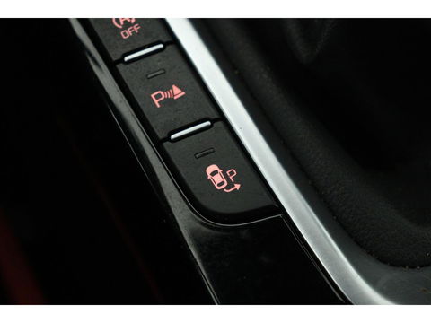 Kia Ceed 1.0 T-GDi GT-Line | Trekhaak | Stoel & stuurverwarming | Camera | Carplay | Park Assist | Navigatie | Keyless | Full LED