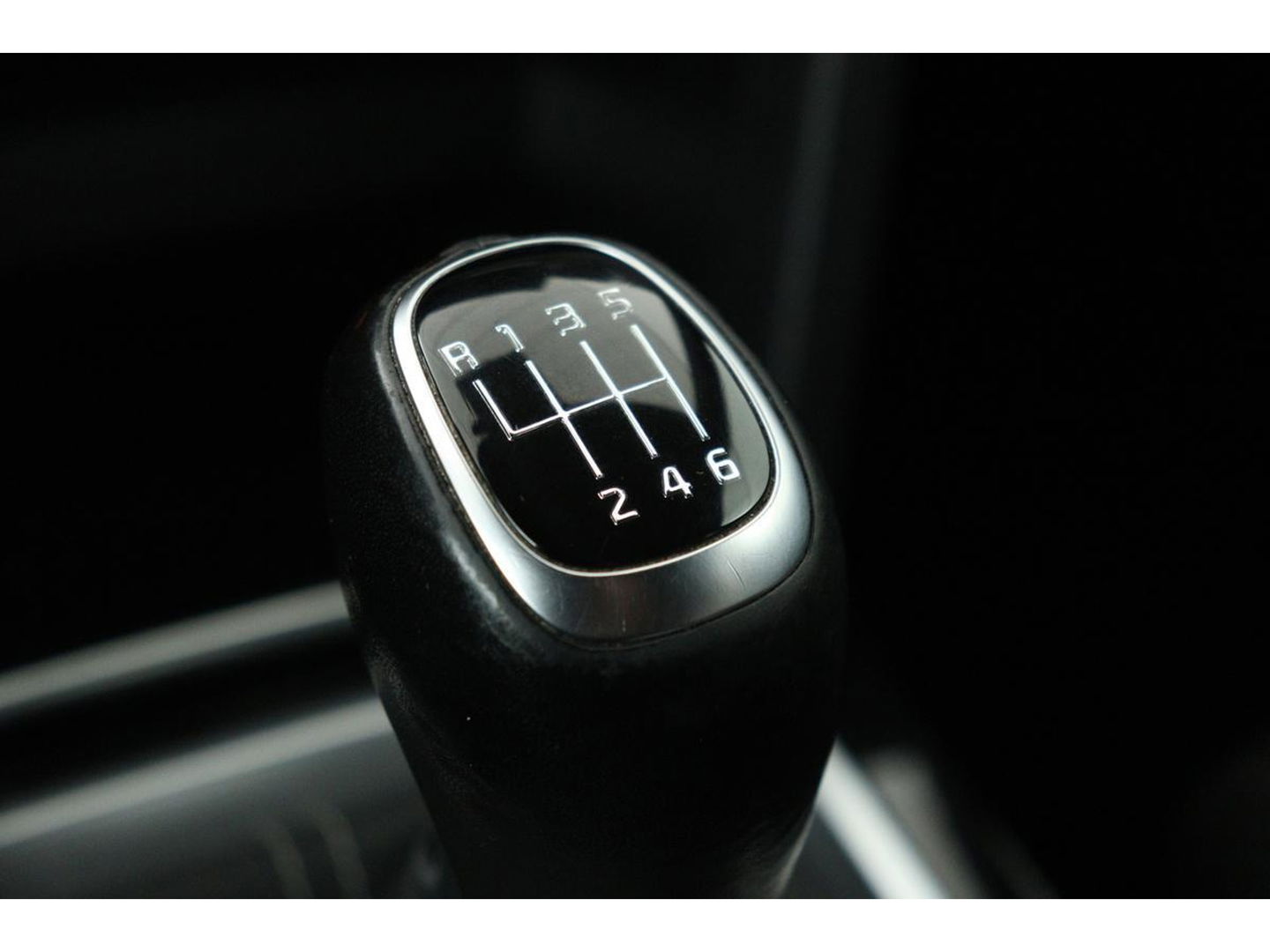 Kia Ceed 1.0 T-GDi GT-Line | Trekhaak | Stoel & stuurverwarming | Camera | Carplay | Park Assist | Navigatie | Keyless | Full LED
