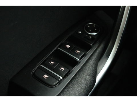 Kia Ceed 1.0 T-GDi GT-Line | Trekhaak | Stoel & stuurverwarming | Camera | Carplay | Park Assist | Navigatie | Keyless | Full LED