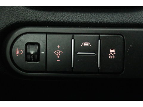 Kia Ceed 1.0 T-GDi GT-Line | Trekhaak | Stoel & stuurverwarming | Camera | Carplay | Park Assist | Navigatie | Keyless | Full LED