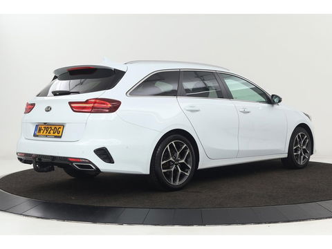 Kia Ceed 1.0 T-GDi GT-Line | Trekhaak | Stoel & stuurverwarming | Camera | Carplay | Park Assist | Navigatie | Keyless | Full LED