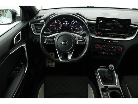 Kia Ceed 1.0 T-GDi GT-Line | Trekhaak | Stoel & stuurverwarming | Camera | Carplay | Park Assist | Navigatie | Keyless | Full LED
