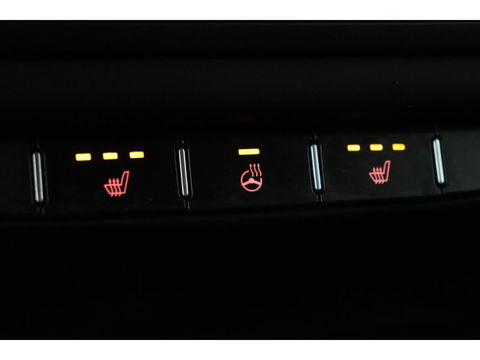 Kia Ceed 1.0 T-GDi GT-Line | Trekhaak | Stoel & stuurverwarming | Camera | Carplay | Park Assist | Navigatie | Keyless | Full LED