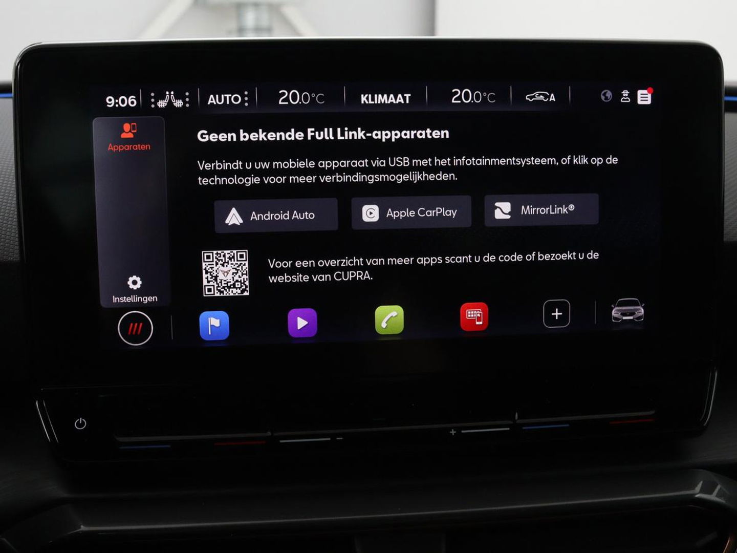 CUPRA Leon 1.4 e-Hybrid | Stoel & stuurverwarming | Carplay | Camera | Adaptive cruise | Sfeerverlichting | Navigatie | Park Assist | Keyless | Full LED | PHEV