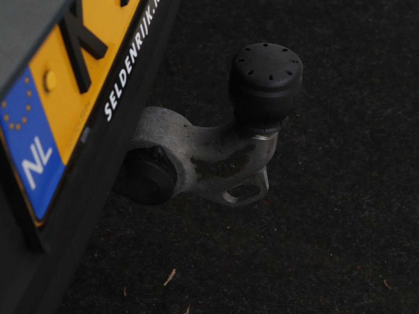 Polestar 2 Long Range Dual Motor Launch Edition 78kWh | Panoramadak | Trekhaak | Stoel & stuurverwarming | 360 camera | Adaptive cruise | Harman/Kardon | Carplay