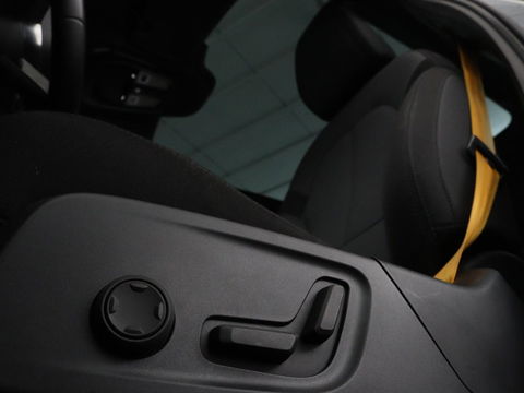Polestar 2 Long Range Dual Motor Launch Edition 78kWh | Panoramadak | Trekhaak | Stoel & stuurverwarming | 360 camera | Adaptive cruise | Harman/Kardon | Carplay