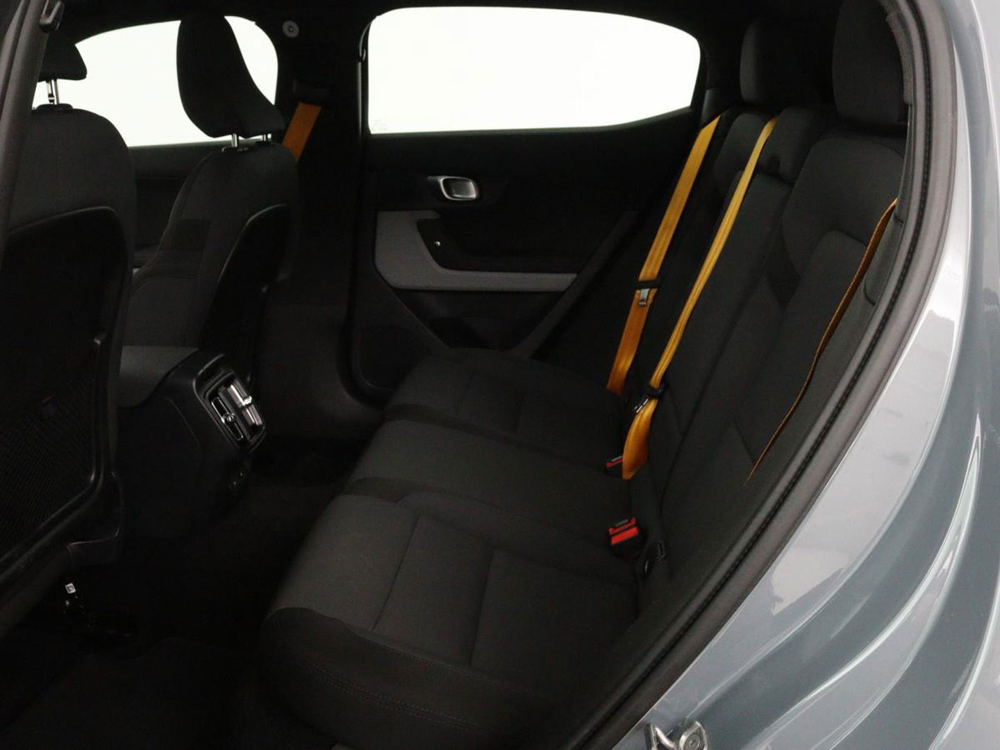 Polestar 2 Long Range Dual Motor Launch Edition 78kWh | Panoramadak | Trekhaak | Stoel & stuurverwarming | 360 camera | Adaptive cruise | Harman/Kardon | Carplay