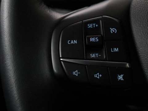 Ford Focus 1.0 EcoBoost Hybrid Trend Edition Business | Camera | Carplay | Full LED | Navigatie | Sportstoelen | Airco | Cruise control | Parkeerhulp | Bluetooth