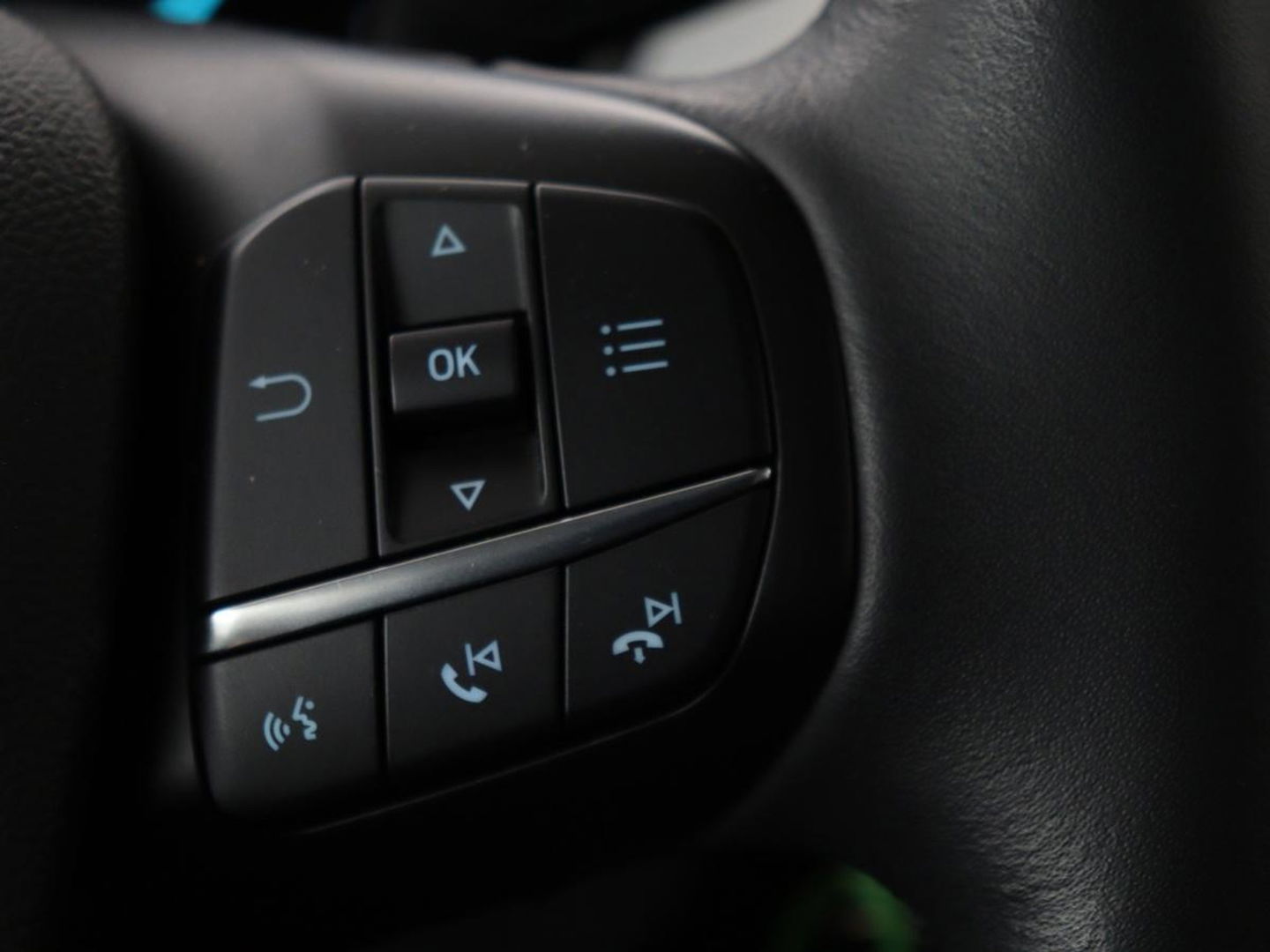 Ford Focus 1.0 EcoBoost Hybrid Trend Edition Business | Camera | Carplay | Full LED | Navigatie | Sportstoelen | Airco | Cruise control | Parkeerhulp | Bluetooth