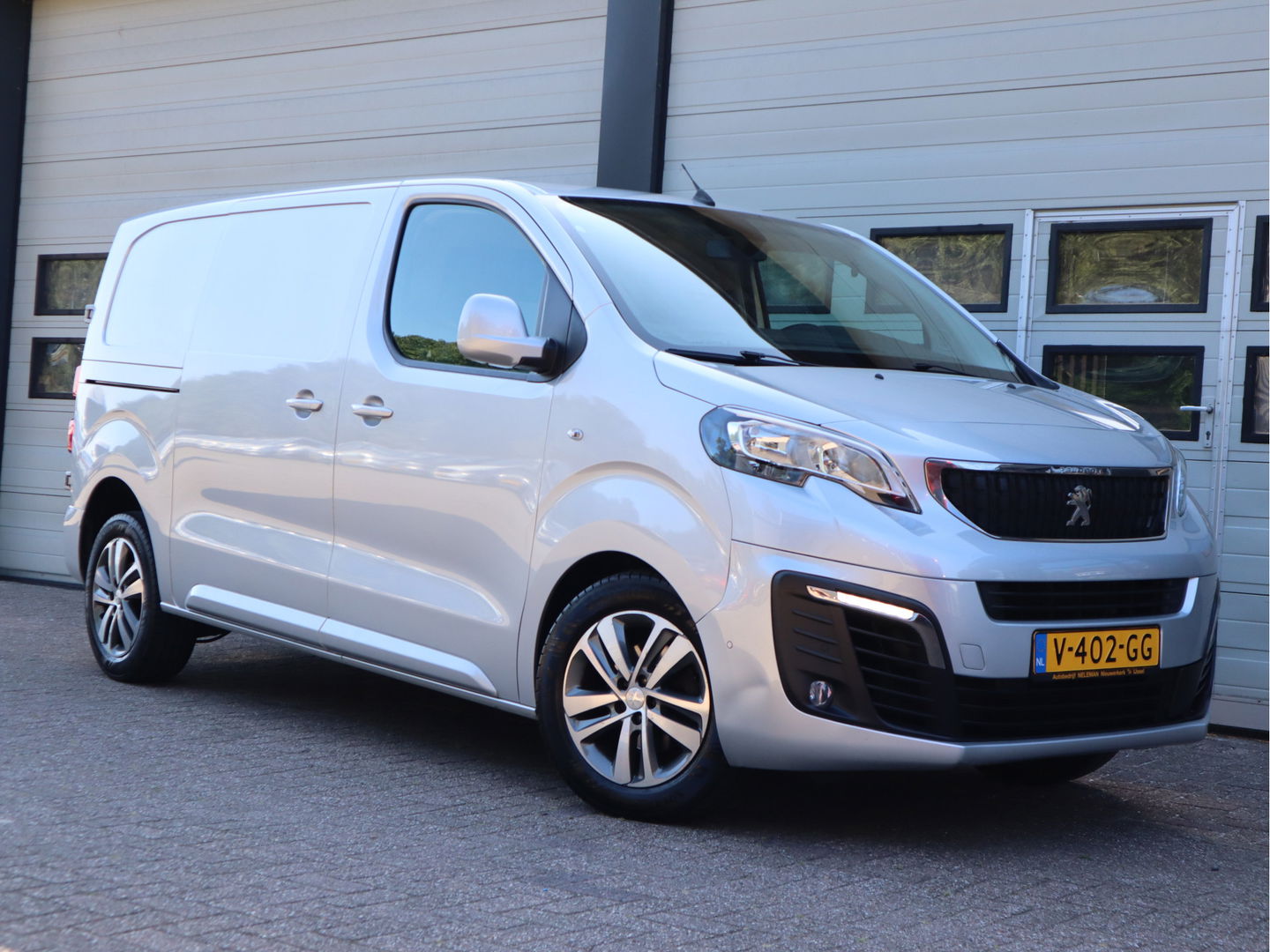 Peugeot Expert 2.0 BlueHDI 123pk Euro 6 - Trekhaak - Airco - Rijklaar