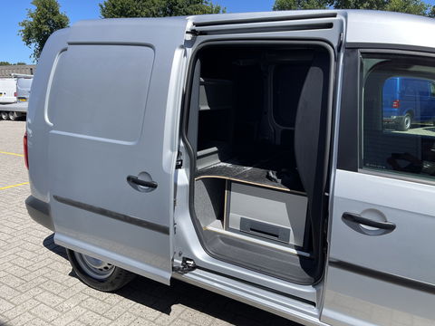 Volkswagen Caddy 2.0 TDI 102pk L2H1 BMT Maxi Comfortline / vaste prijs rijklaar € 14.950 ex btw / lease vanaf € 252 / airco / cruise / navi / achterklep / Bott ingerichte laadruimte !