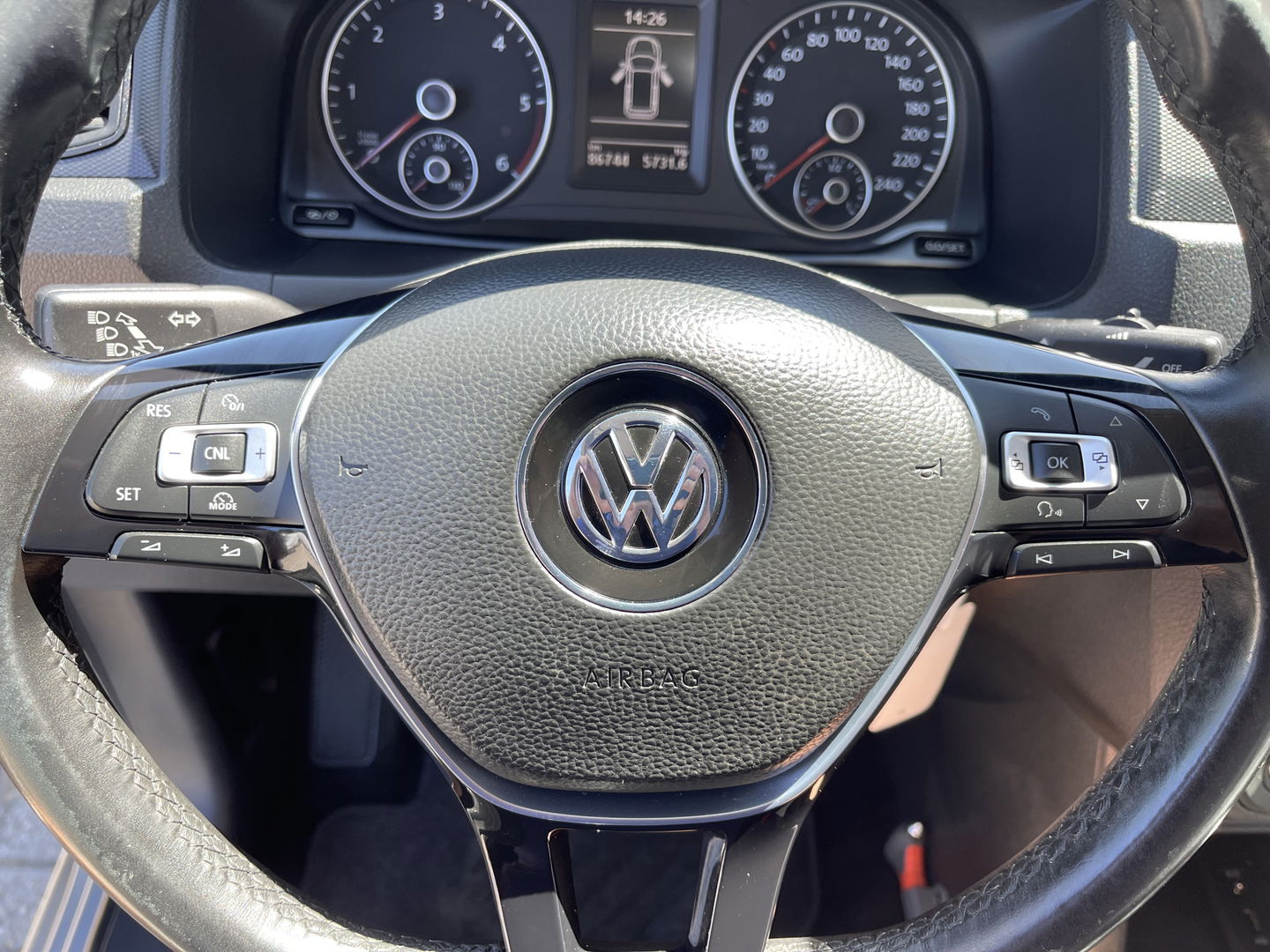 Volkswagen Caddy 2.0 TDI 102pk L2H1 BMT Maxi Comfortline / vaste prijs rijklaar € 14.950 ex btw / lease vanaf € 252 / airco / cruise / navi / achterklep / Bott ingerichte laadruimte !