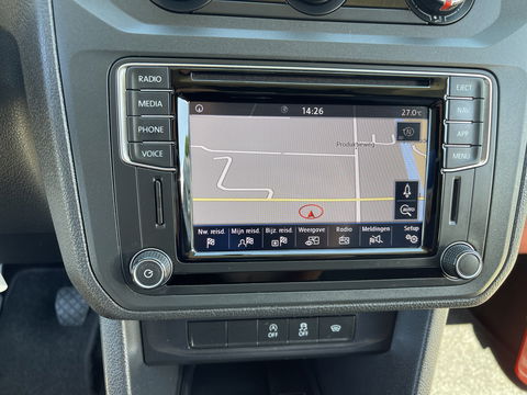 Volkswagen Caddy 2.0 TDI 102pk L2H1 BMT Maxi Comfortline / vaste prijs rijklaar € 14.950 ex btw / lease vanaf € 252 / airco / cruise / navi / achterklep / Bott ingerichte laadruimte !