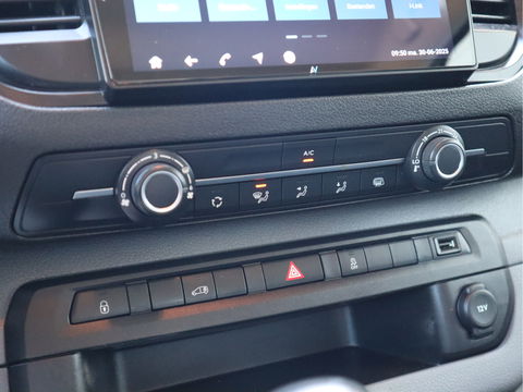 Peugeot Expert 2.0 BlueHDI 123pk Euro 6 - Trekhaak - Airco - Rijklaar