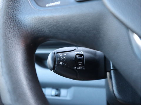 Peugeot Expert 2.0 BlueHDI 123pk Euro 6 - Trekhaak - Airco - Rijklaar