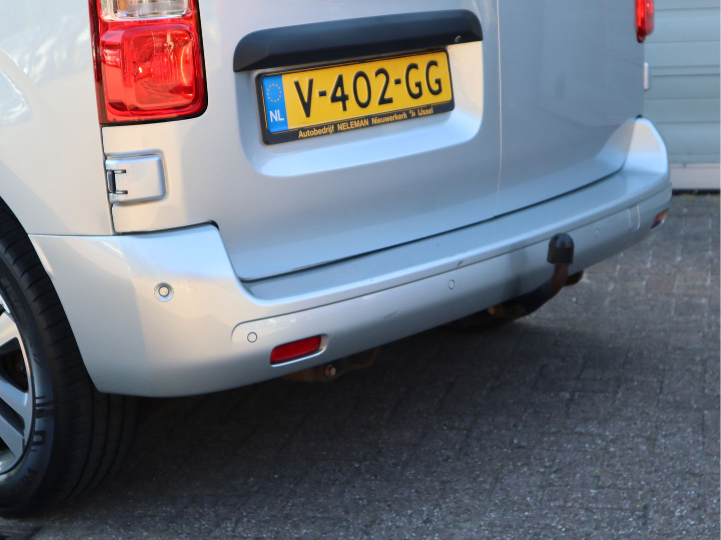 Peugeot Expert 2.0 BlueHDI 123pk Euro 6 - Trekhaak - Airco - Rijklaar