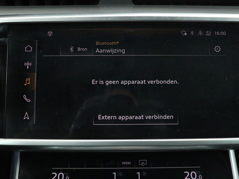 Audi A6 55 TFSIe S Line | 367pk | Trekhaak | Stoel & stuurverwarming | Adaptive cruise | Camera | Matrix LED | Carplay | Sportstoelen | Half leder | Navigatie