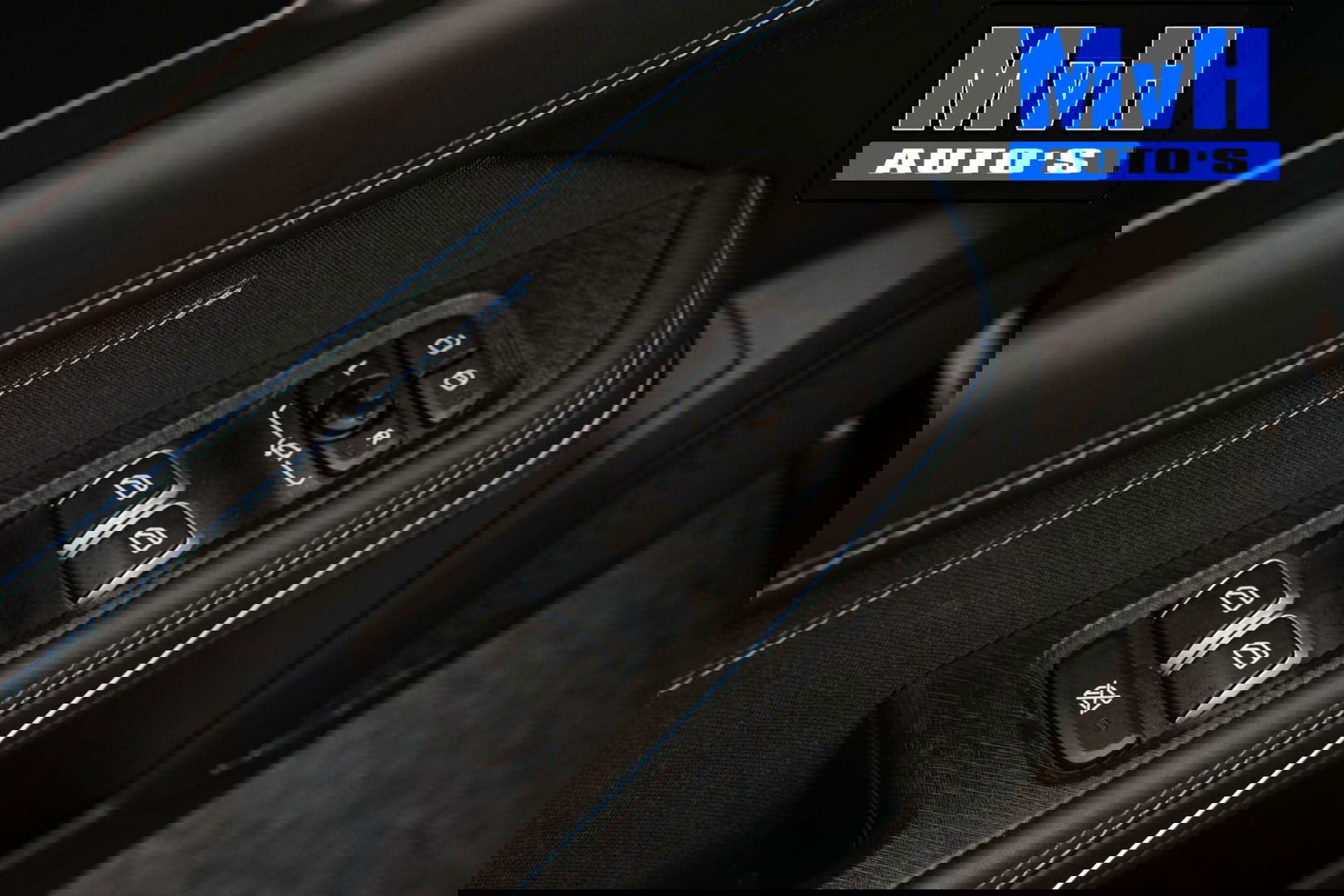 Lynk & Co 01 1.5|FULL BLACK|LEER|ZWARTE.HEMEL|360ÂșCAM|NAP
