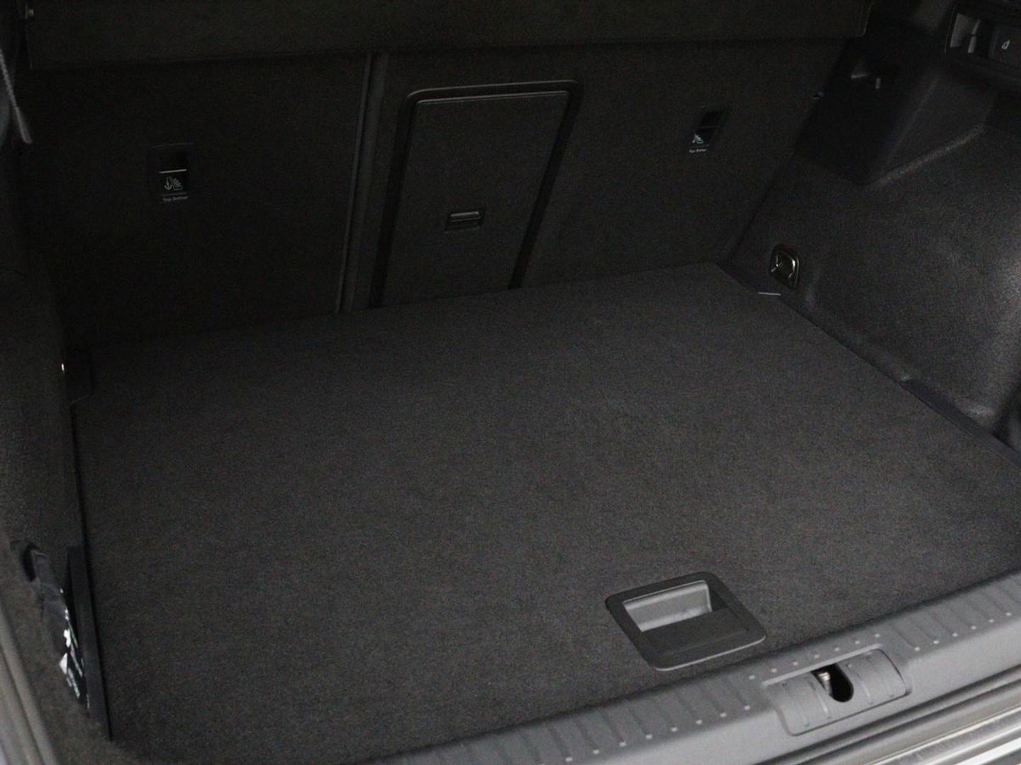 CUPRA Formentor 2.0 TSI VZ | 310pk | Panoramadak | Leder | Trekhaak | Stoel & stuurverwarming | Carplay | Adaptive cruise | Camera | Keyless | Full LED | Sportstoelen