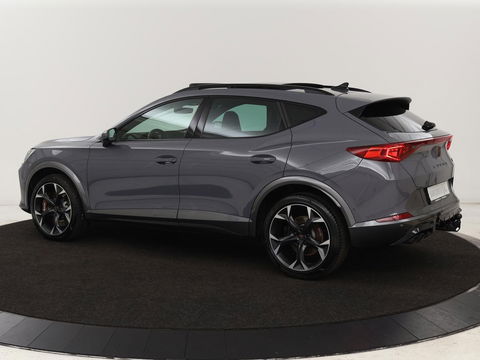 CUPRA Formentor 2.0 TSI VZ | 310pk | Panoramadak | Leder | Trekhaak | Stoel & stuurverwarming | Carplay | Adaptive cruise | Camera | Keyless | Full LED | Sportstoelen
