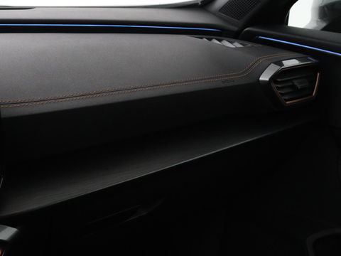 CUPRA Formentor 2.0 TSI VZ | 310pk | Panoramadak | Leder | Trekhaak | Stoel & stuurverwarming | Carplay | Adaptive cruise | Camera | Keyless | Full LED | Sportstoelen