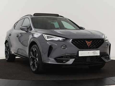CUPRA Formentor 2.0 TSI VZ | 310pk | Panoramadak | Leder | Trekhaak | Stoel & stuurverwarming | Carplay | Adaptive cruise | Camera | Keyless | Full LED | Sportstoelen